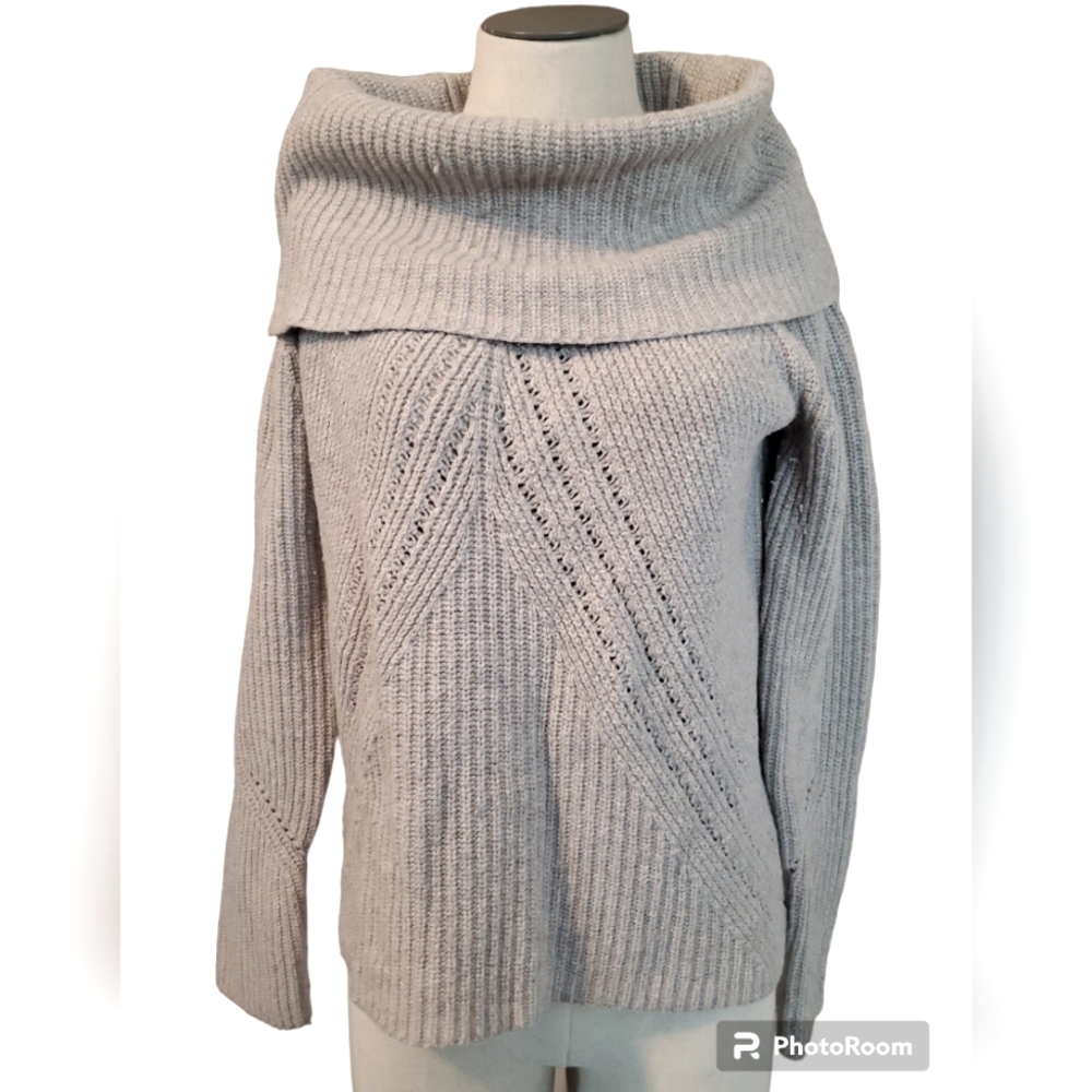 Ann Taylor Gray Cowl Neck Pullover Long Sleeve Sweater size M